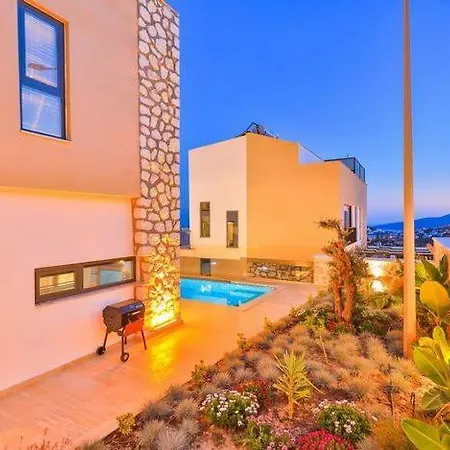 Honeymoon With Luxury Indoor And Outdoor Pools In Kalkan Kaş