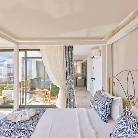 Honeymoon With Luxury Indoor And Outdoor Pools In Kalkan *