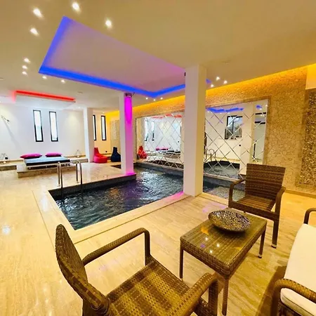 Honeymoon With Luxury Indoor And Outdoor Pools In Kalkan Willa *