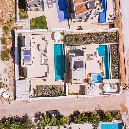 Honeymoon With Luxury Indoor And Outdoor Pools In Kalkan カシュ
