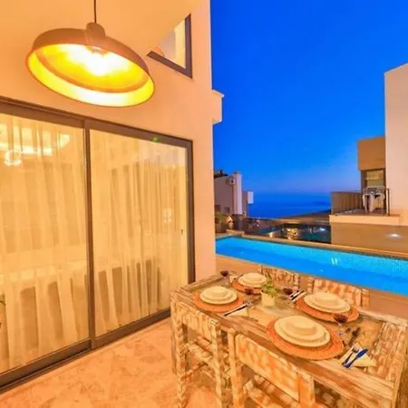 Honeymoon With Luxury Indoor And Outdoor Pools In Kalkan Kaş