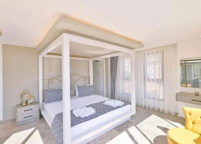 Honeymoon With Luxury Indoor And Outdoor Pools In Kalkan
