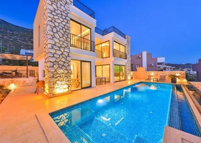 Villa Honeymoon With Luxury Indoor And Outdoor Pools In Kalkan