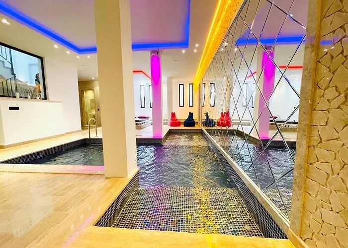 Villa Honeymoon With Luxury Indoor And Outdoor Pools In Kalkan *