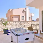 Honeymoon With Luxury Indoor And Outdoor Pools In Kalkan ヴィラ *